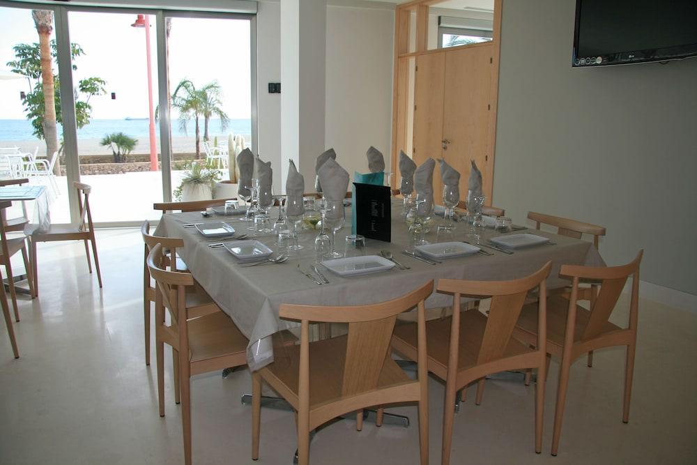 Hotel Las Palmas 카로보네라스 외부 사진